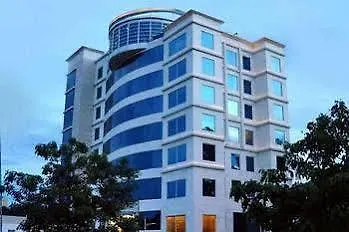 Hotel Turquoise Chandīgarh 4*,  Indie