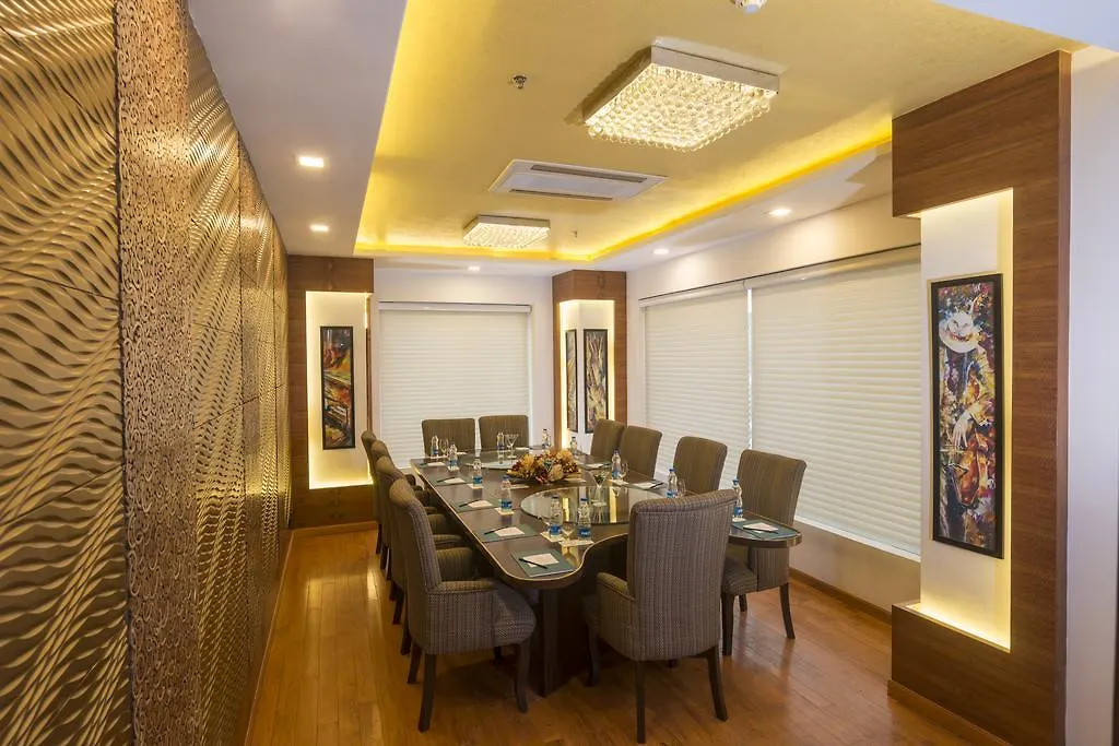 Hotel Turquoise Chandīgarh 4*,